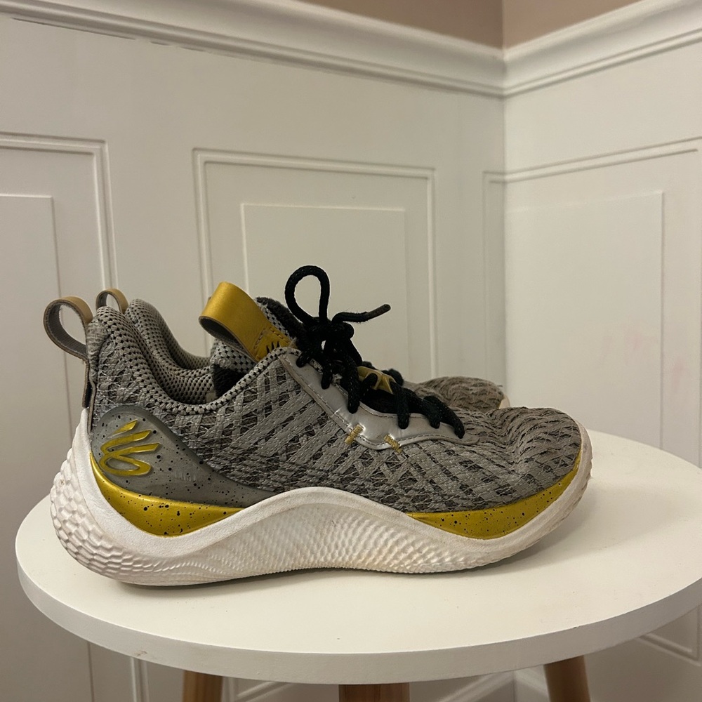 Stylish Kids Shoes in Gray and Gold